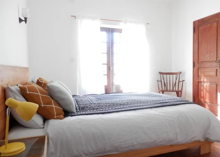 Elemental Bed and Breakfast *